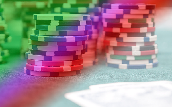 Banyak Keuntungan Berubah menjadi Bandar Pkv Games Online